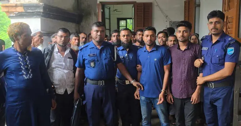 ইজিবাইকের চালক হত্যা মামলার আসামিরা